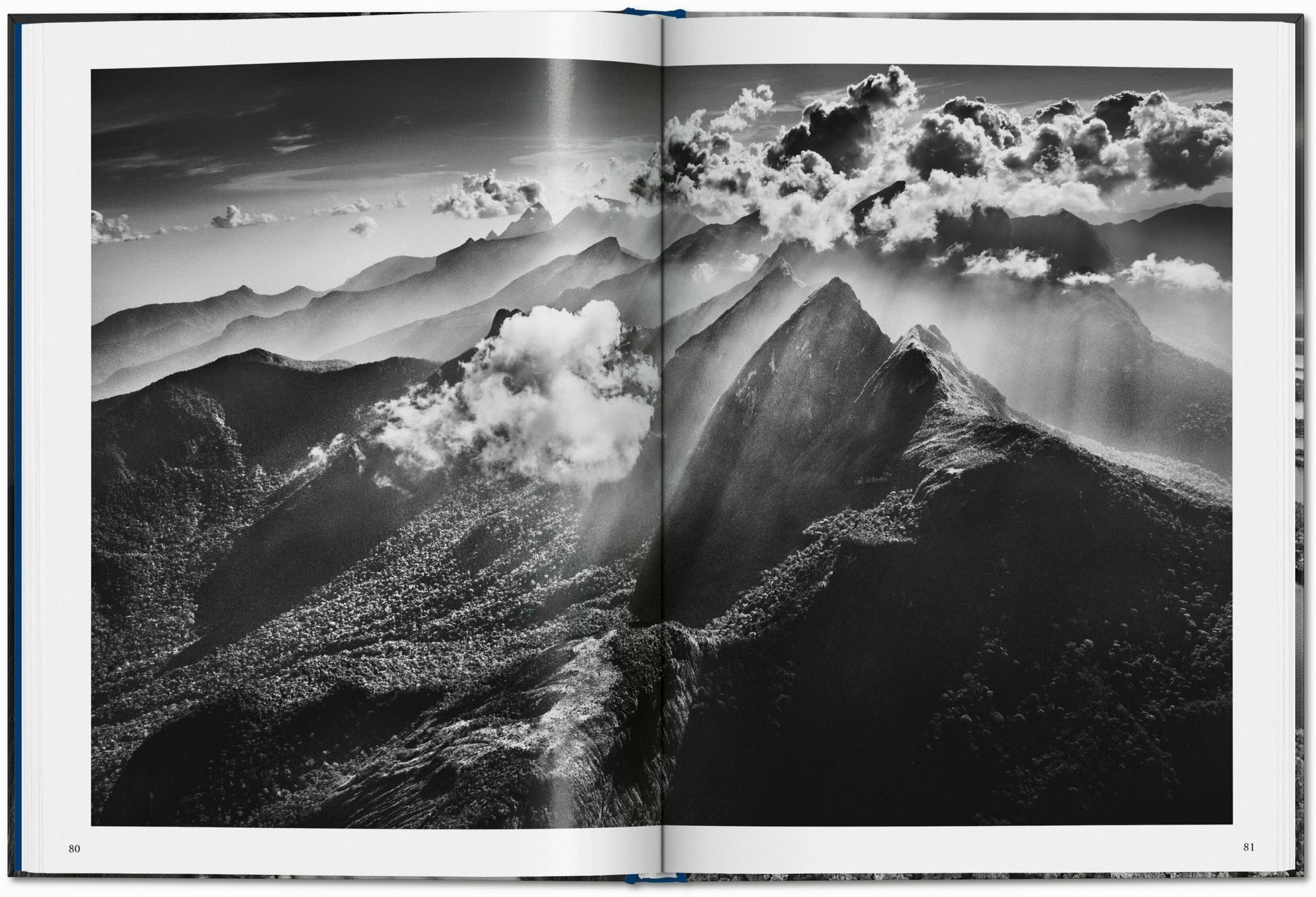 Sebastião Salgado. Amazonia