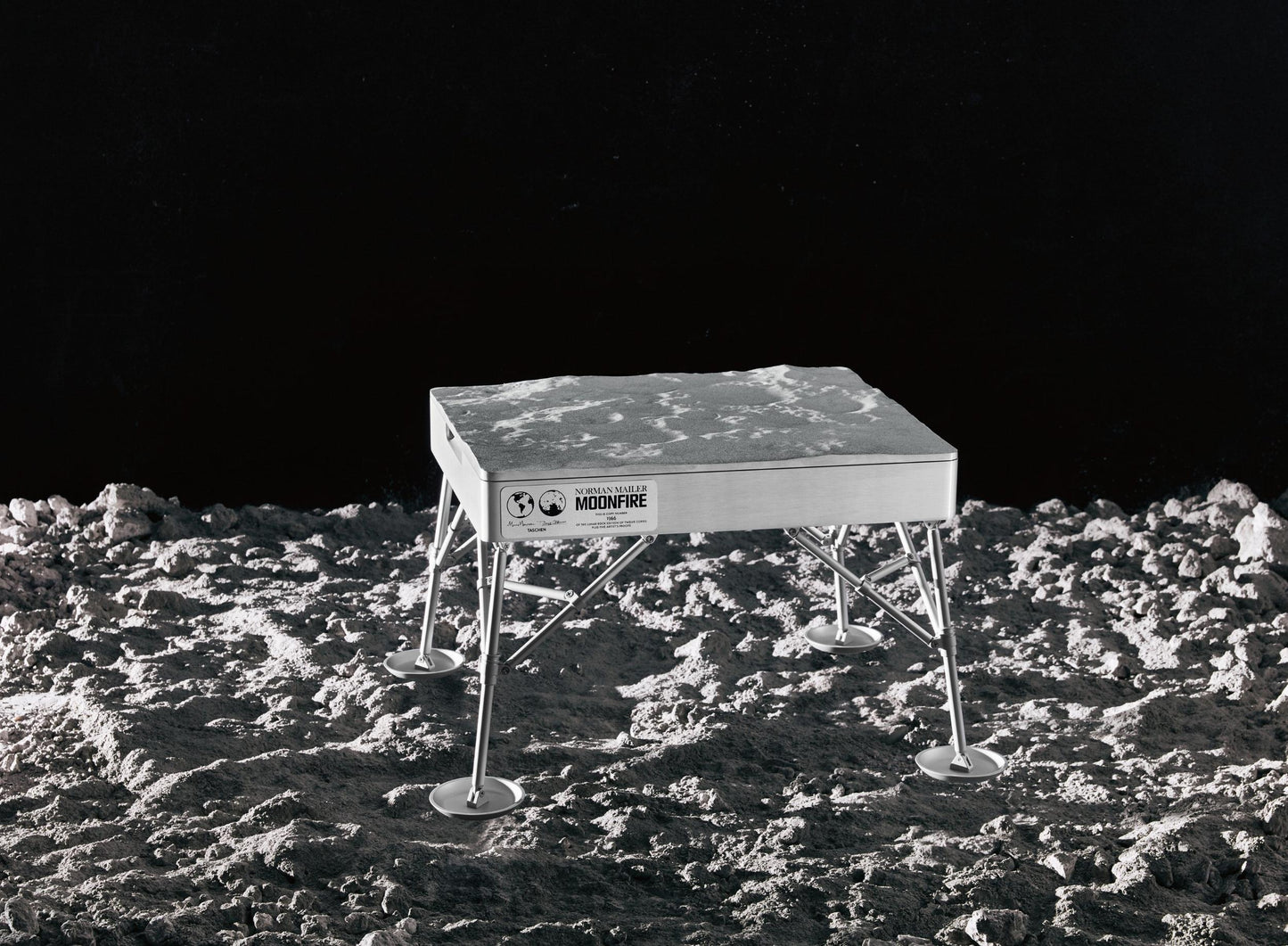 Norman Mailer, Marc Newson. MoonFire, Edición Lunar de Roca Nro. 1.968 "NWA 4936"