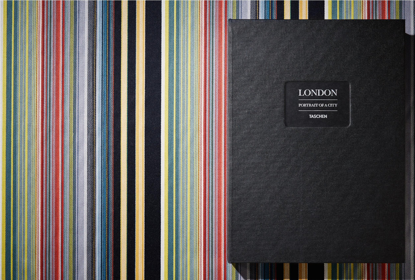Londres. Retrato de una ciudad, Edición Paul Smith n.º 501-1.000 «Agente de tráfico»