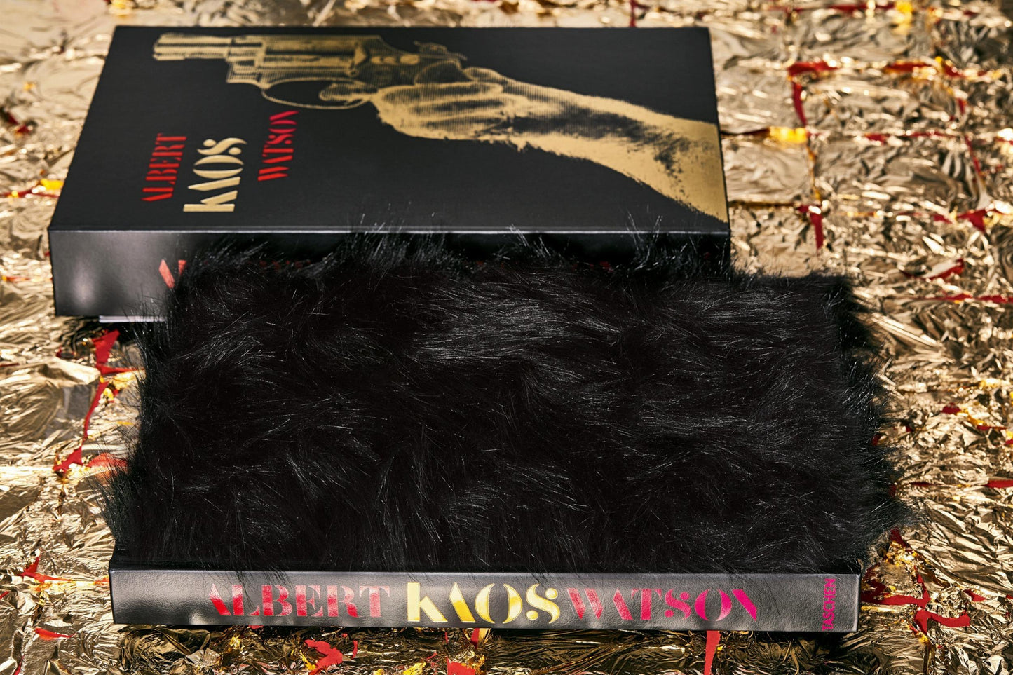 Albert Watson. Kaos. Edición de arte n.º 101–150 «Breaunna, Las Vegas, 2001»