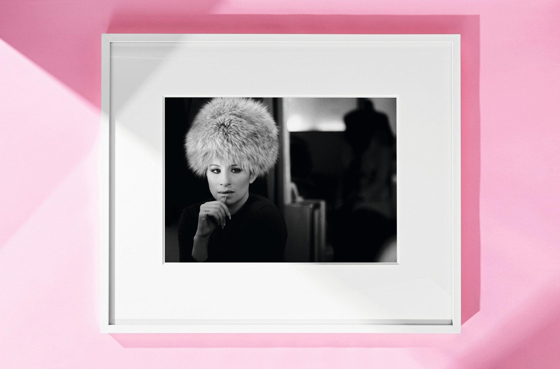 Barbra Streisand. Edición de arte n.º 101–200, Lawrence Schiller «Streisand de camino a Londres»