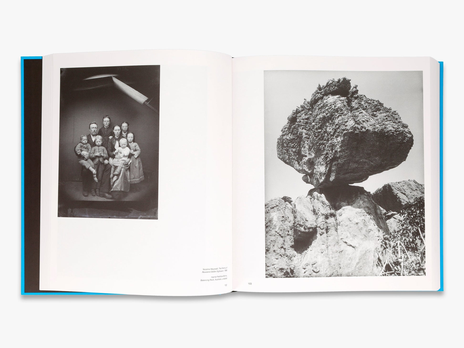 A World History of Women Photographers
