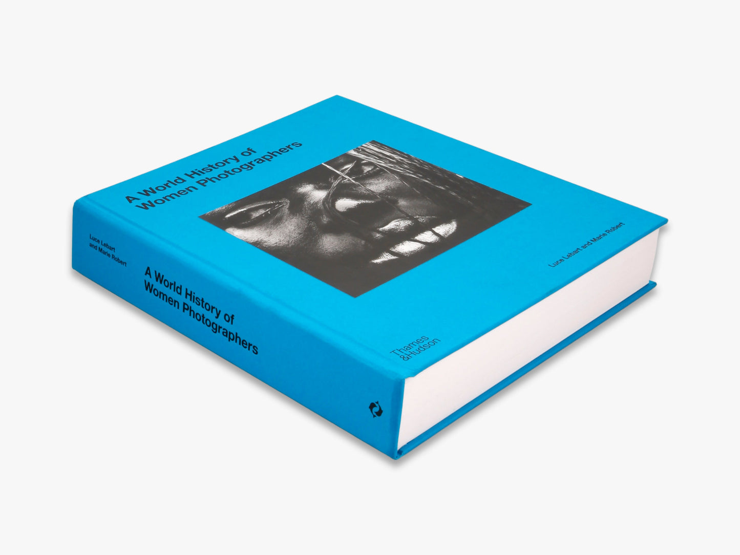 A World History of Women Photographers