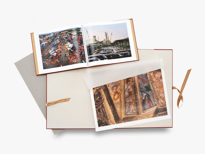 Edward Burtynsky: Essential Elements (Deluxe Edition)