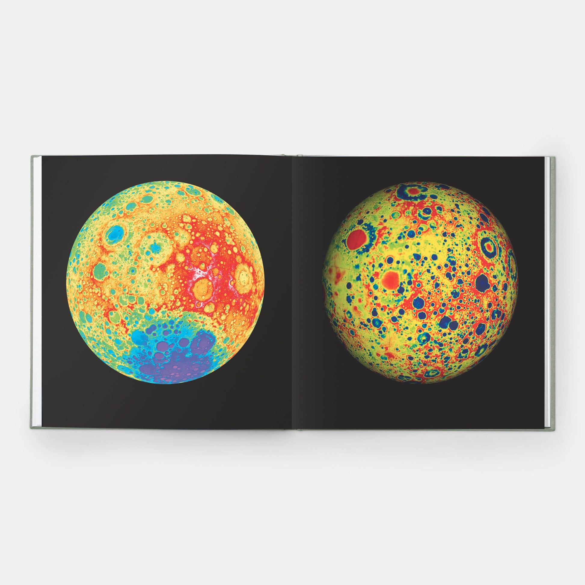 Sol y Luna: Una historia de astronomía, fotografía y cartografía