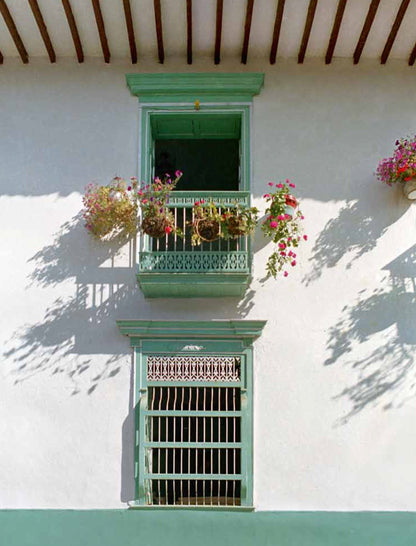 Arquitectura de la Colonización Antioqueña-Weaving The Planet & Villegas Editores-Libros