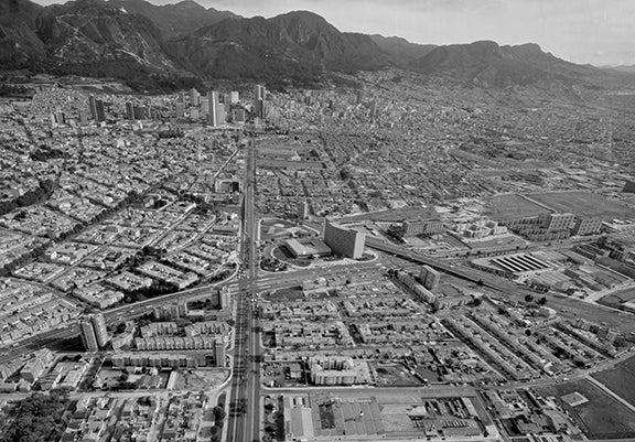 BOGOTA VUELO AL PASADO-Weaving The Planet & Villegas Editores-Libros
