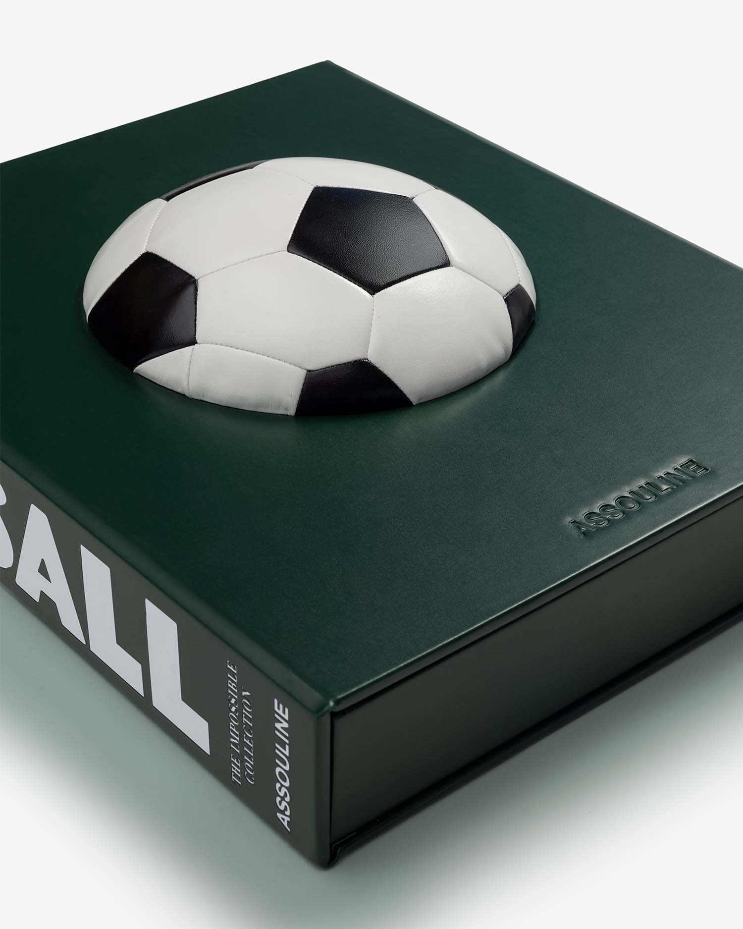 FOOTBALL: THE IMPOSSIBLE COLLECTION