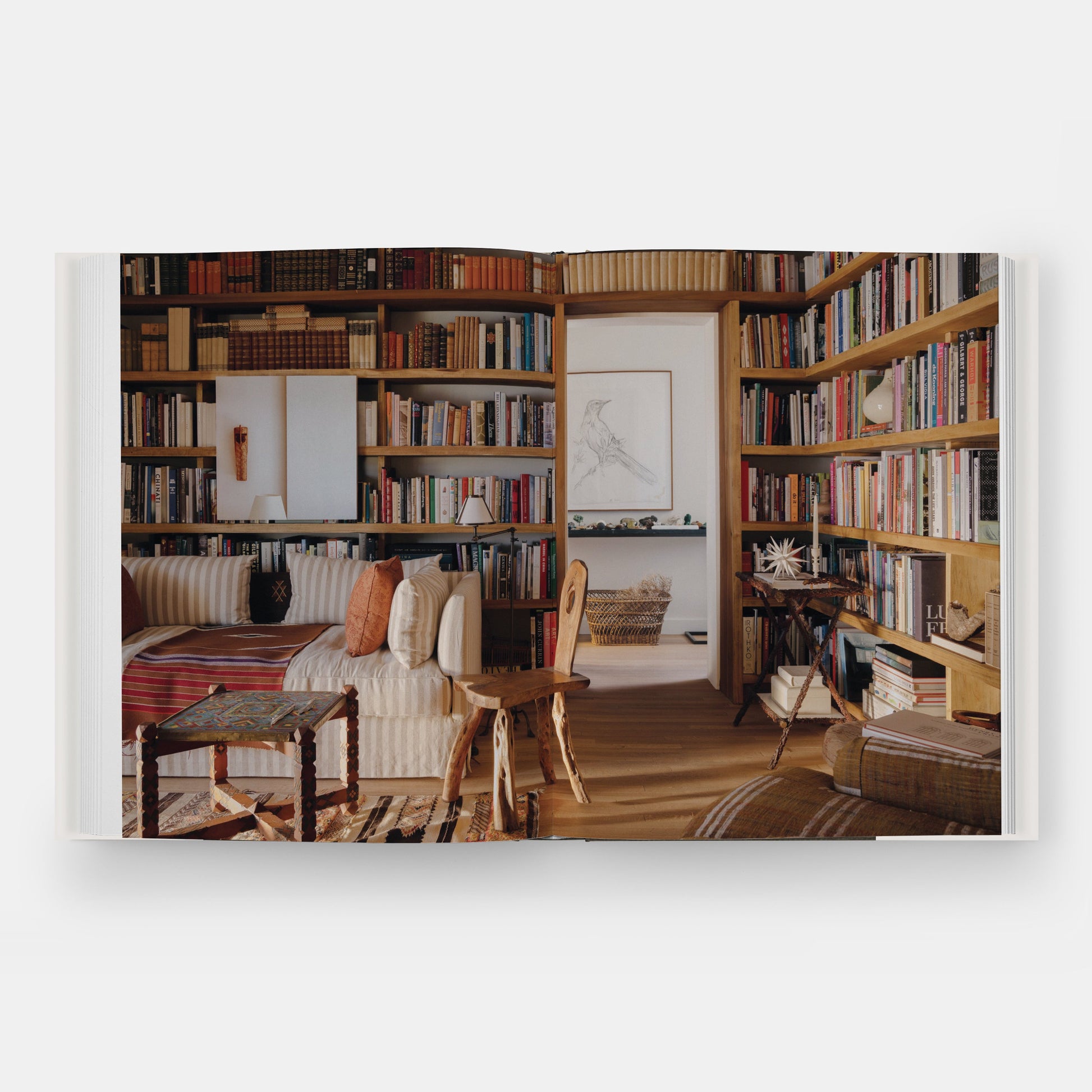 AT HOME IN NATURE: AMERICAN COUNTRY INTERIORS