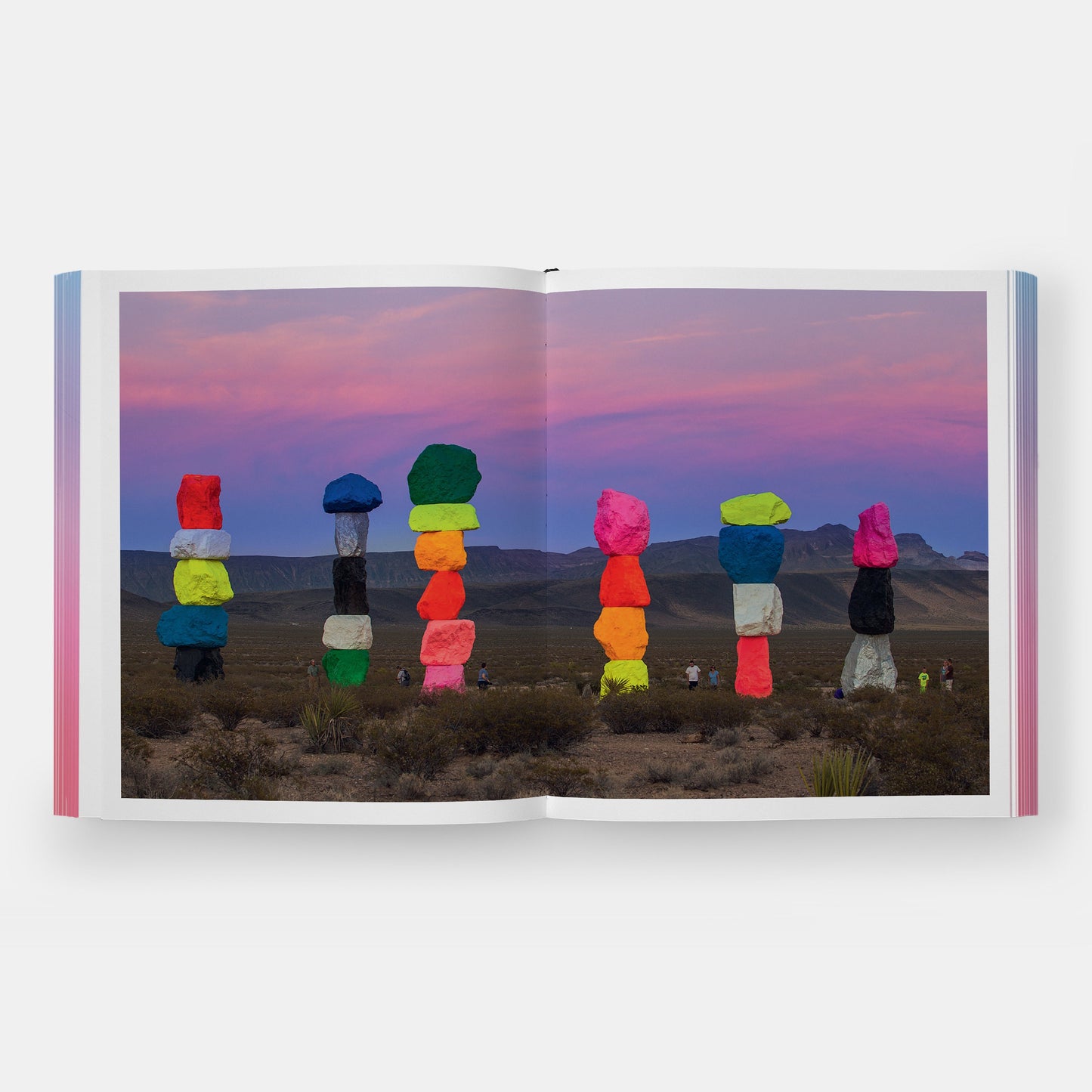 Sueños de arcoíris: color y luz en el arte contemporáneo