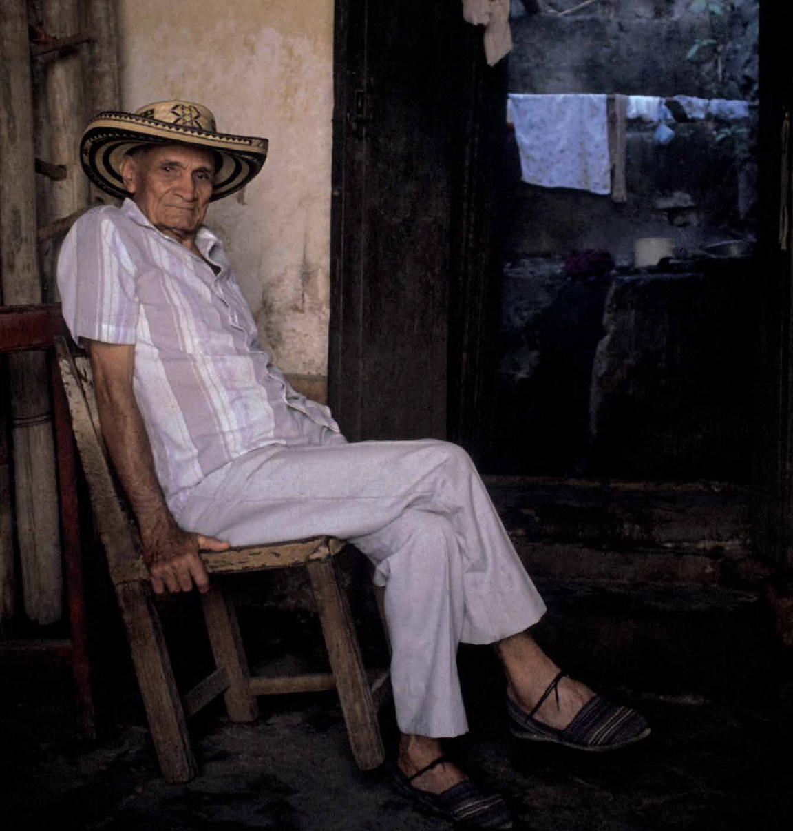 Rural Colombia (Segunda Edición) -Weaving The Planet & Villegas Editores-Libros