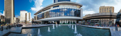 Medellín 360º Warm, Lively and Beautiful -Weaving The Planet & Villegas Editores-Libros