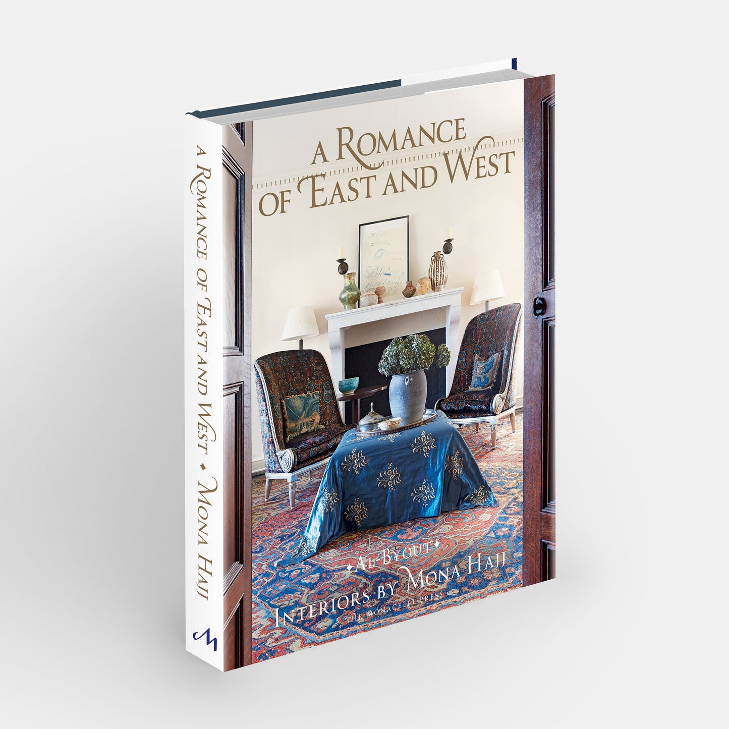 Un romance de Oriente y Occidente: Interiores de Mona Hajj