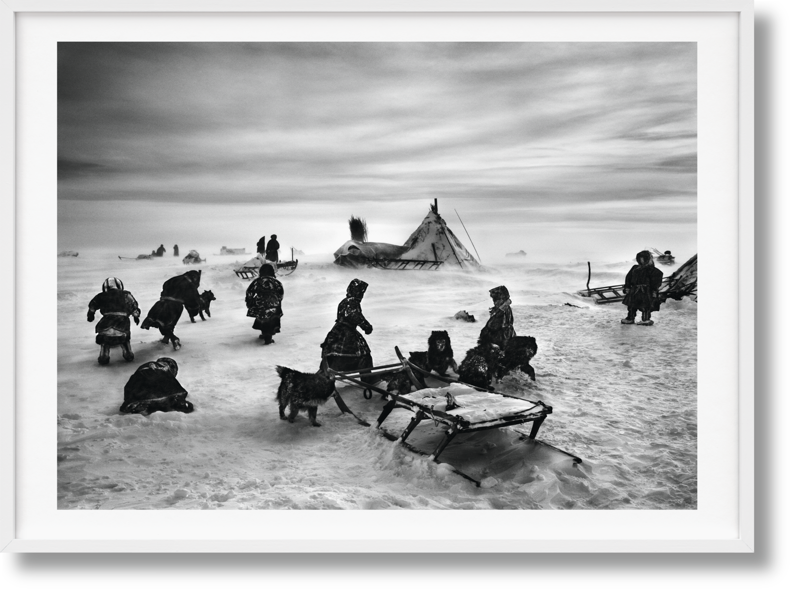 Sebastião Salgado. Génesis. Edición de arte n.º 101–200 «Norte del río Obi, península de Yamal, Siberia, Rusia»