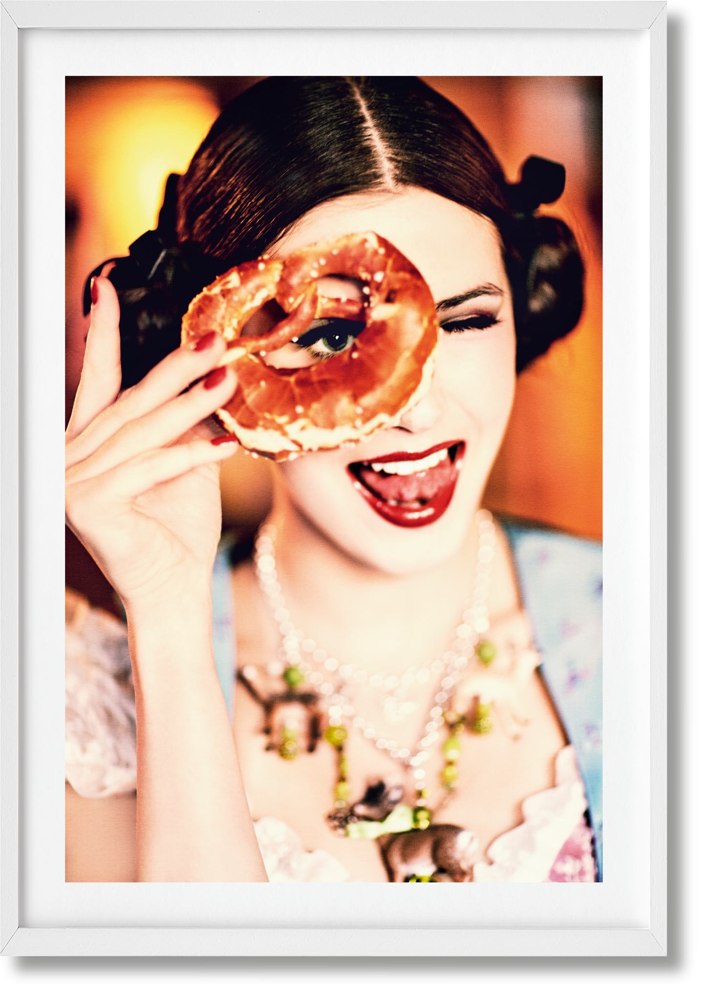 Ellen von Unwerth. Heimat. Edición de Arte n.º 201–300 «Dispositivo espía»