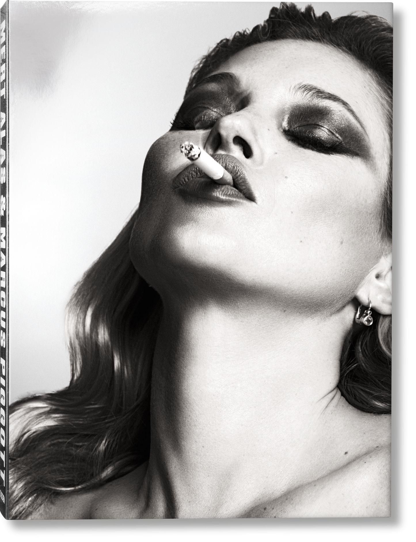 Mert Alas y Marcus Piggott