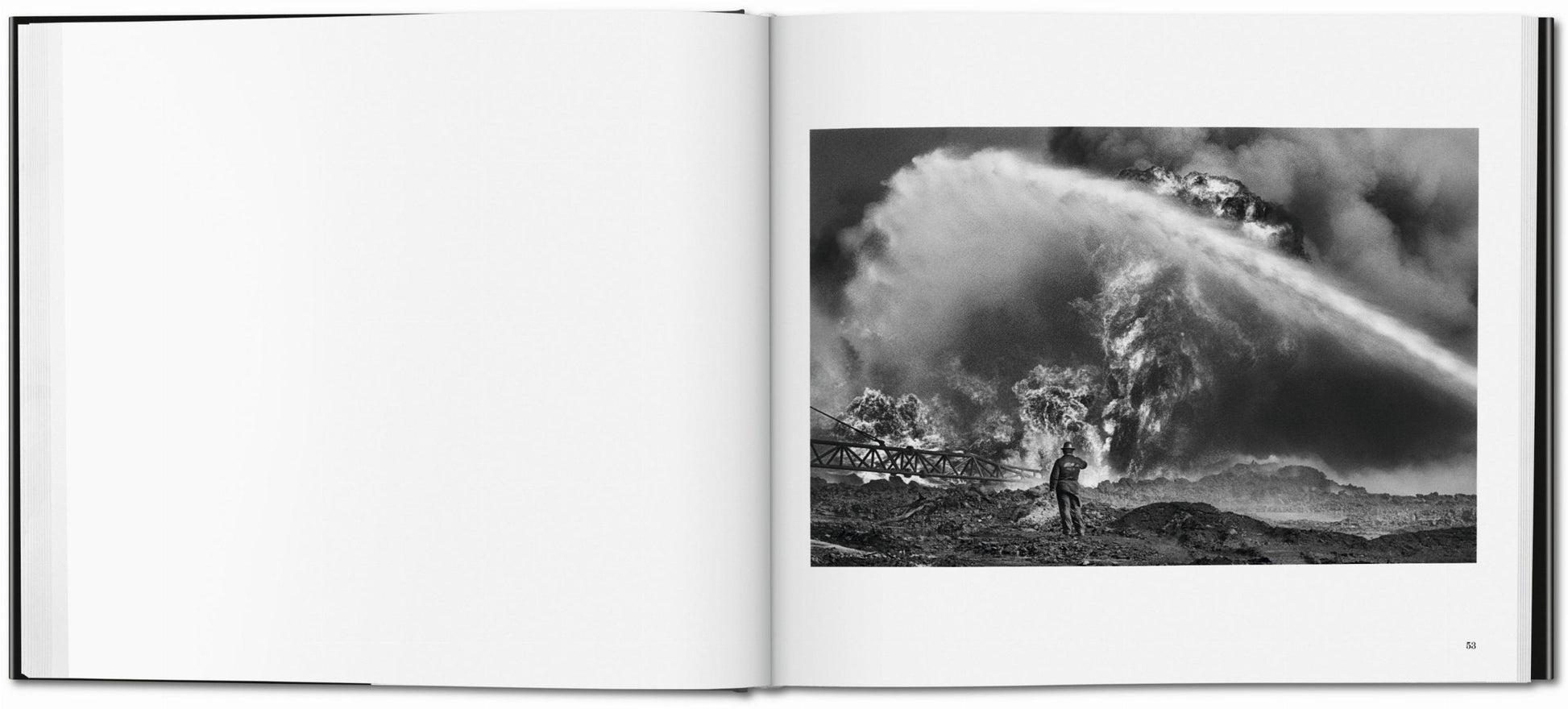 Sebastião Salgado. Kuwait. Un desierto en llamas