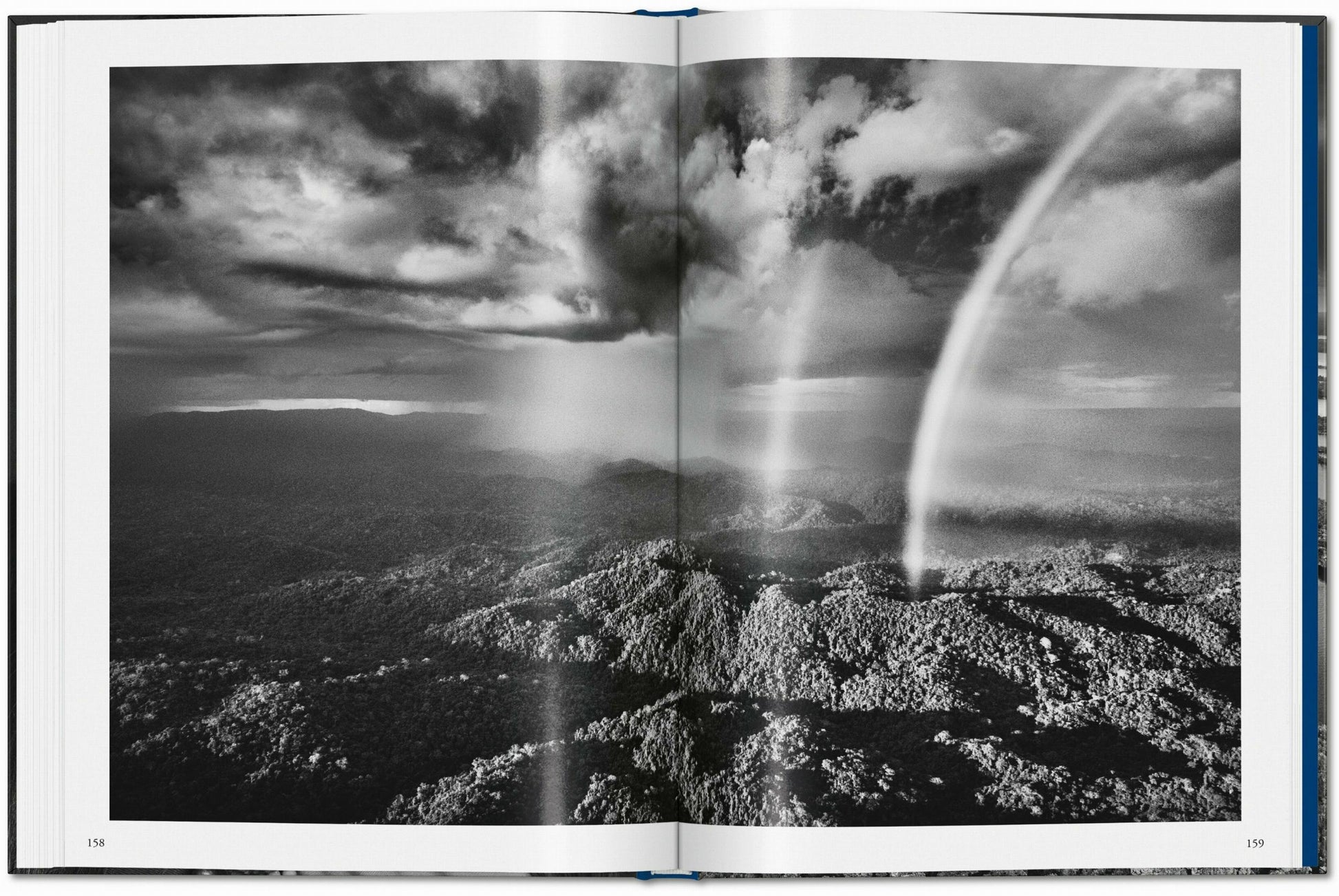 Sebastião Salgado. Amazonia