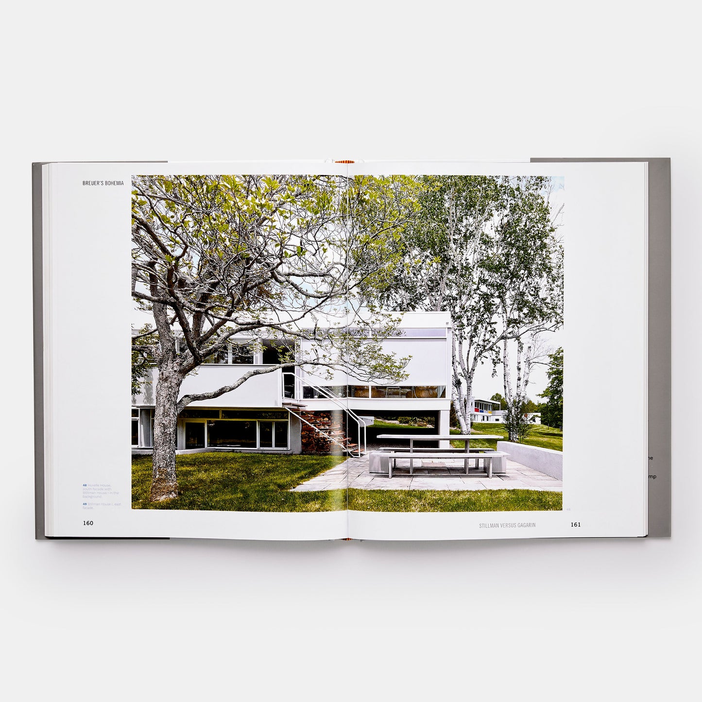 La Bohemia de Breuer: El arquitecto, su círculo y las casas de mediados de siglo en Nueva Inglaterra