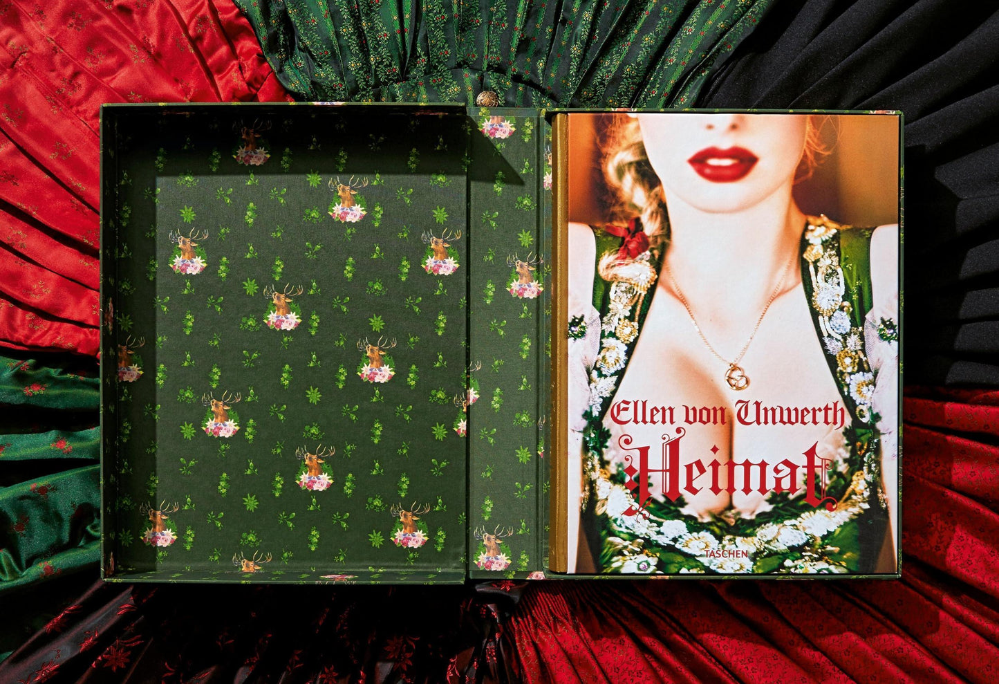 Ellen von Unwerth. Heimat. Edición de Arte n.º 201–300 «Dispositivo espía»
