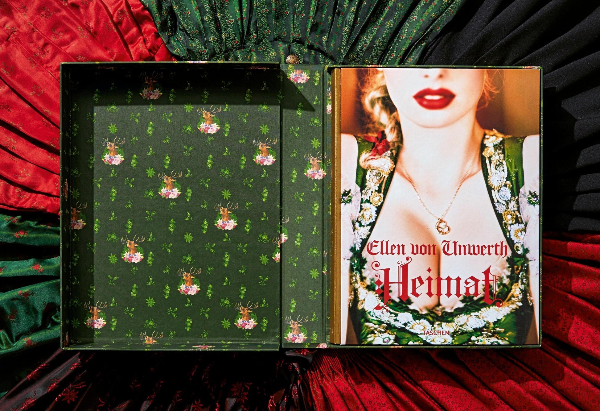 Ellen von Unwerth. Heimat. Edición de Arte n.º 201–300 «Dispositivo espía»