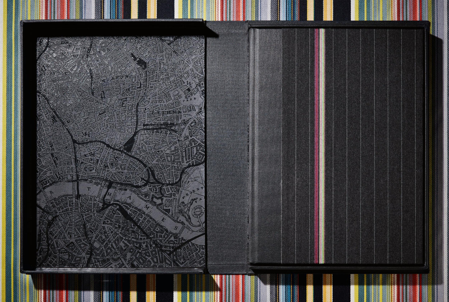 Londres. Retrato de una ciudad, Edición Paul Smith n.º 501-1.000 «Agente de tráfico»