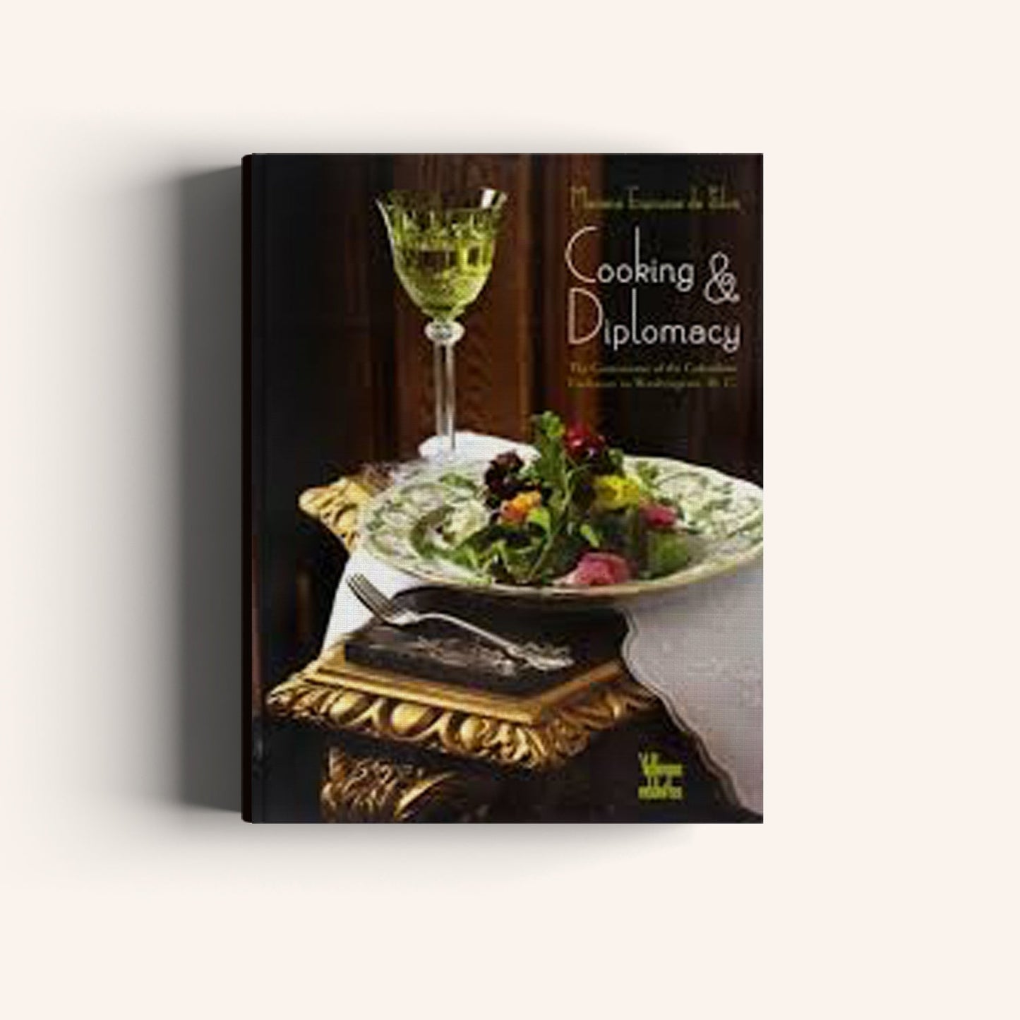 Cooking & Diplomacy, The Gastronomy of the Colombian Embassy in Washington D.C. -Weaving The Planet & Villegas Editores-Libros