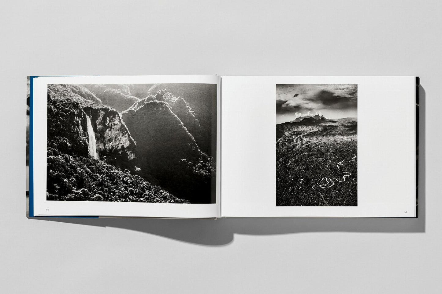 Sebastião Salgado. Amazonia