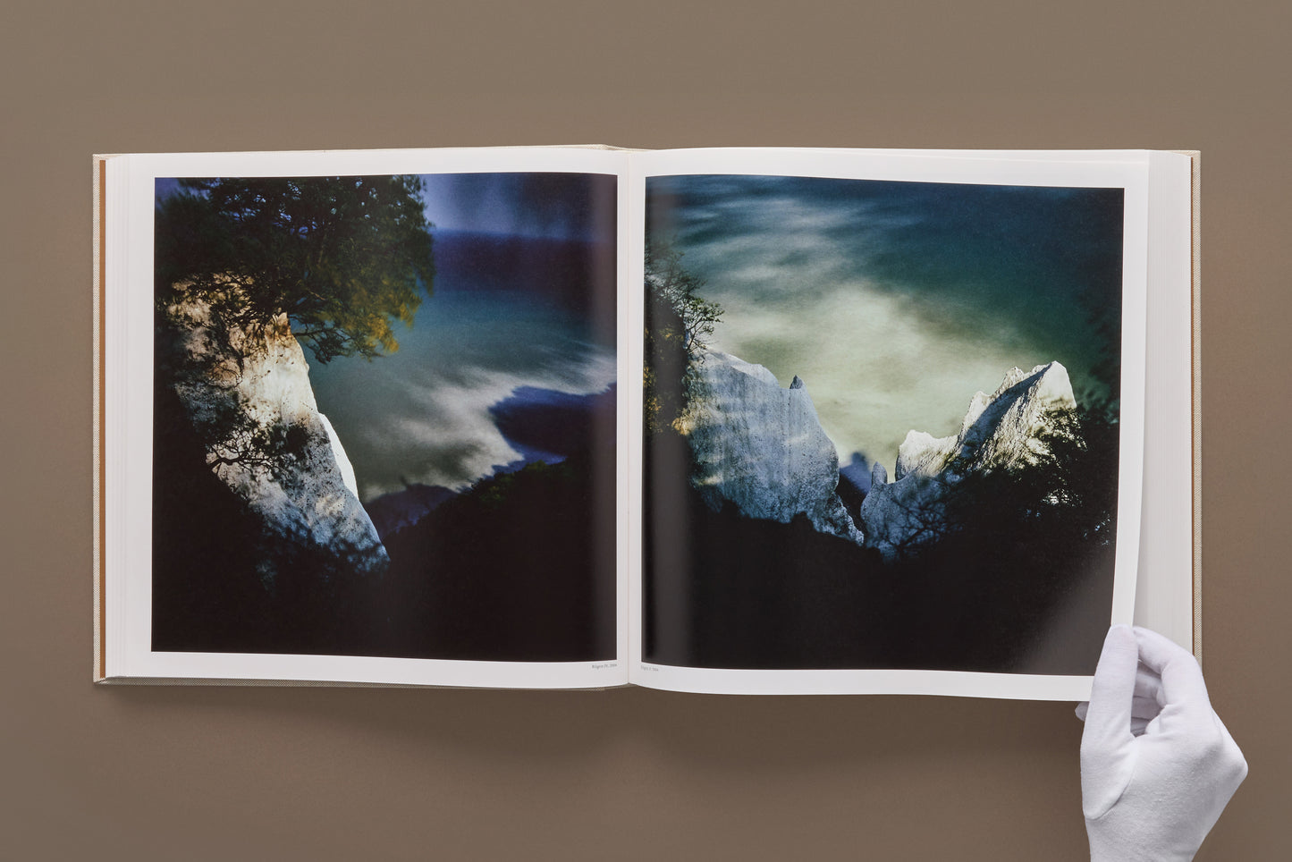 Darren Almond. Fullmoon. Art Edition No. 1–60, ‘Fullmoon@Horseshoe Bay Cove’