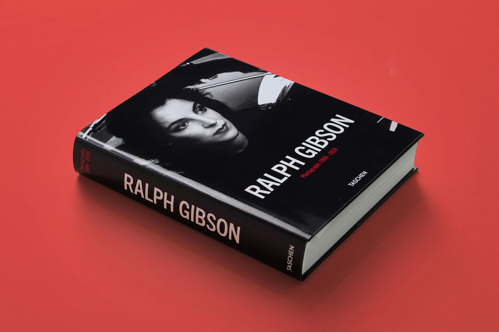 Ralph Gibson. Fotografías 1960–2024. Edición de arte n.º 1–100 «Sin título, Elba, 1980»