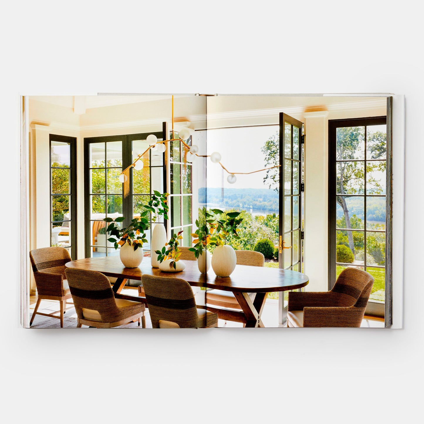 Vestir la casa: interiores para una vida llena de color