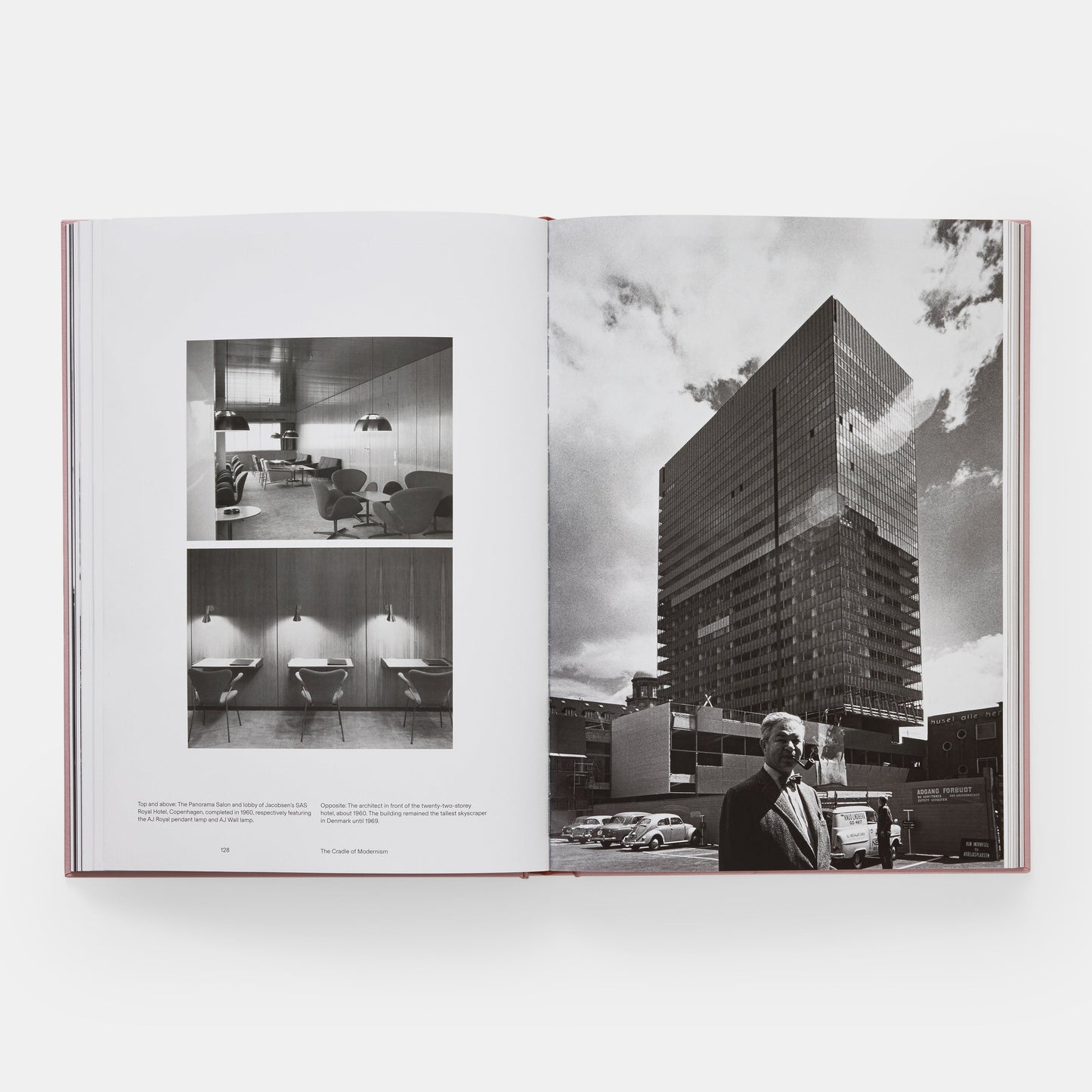 Louis Poulsen: La Primera Casa de la Luz