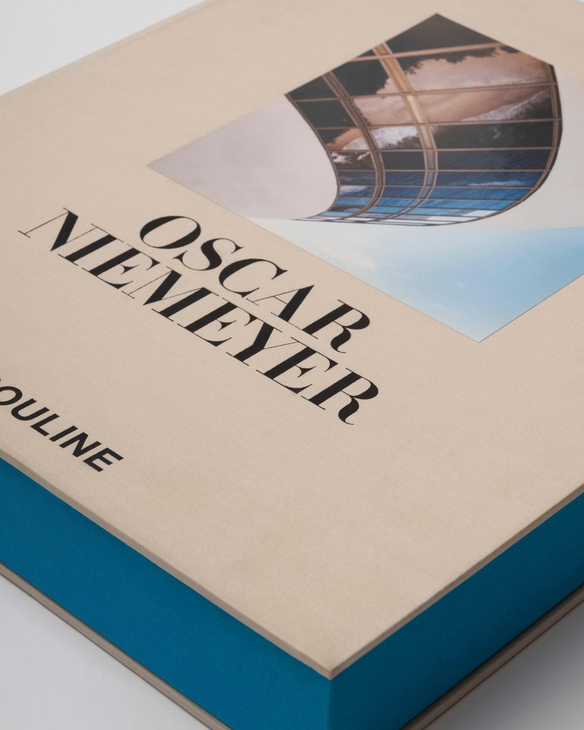 OSCAR NIEMEYER