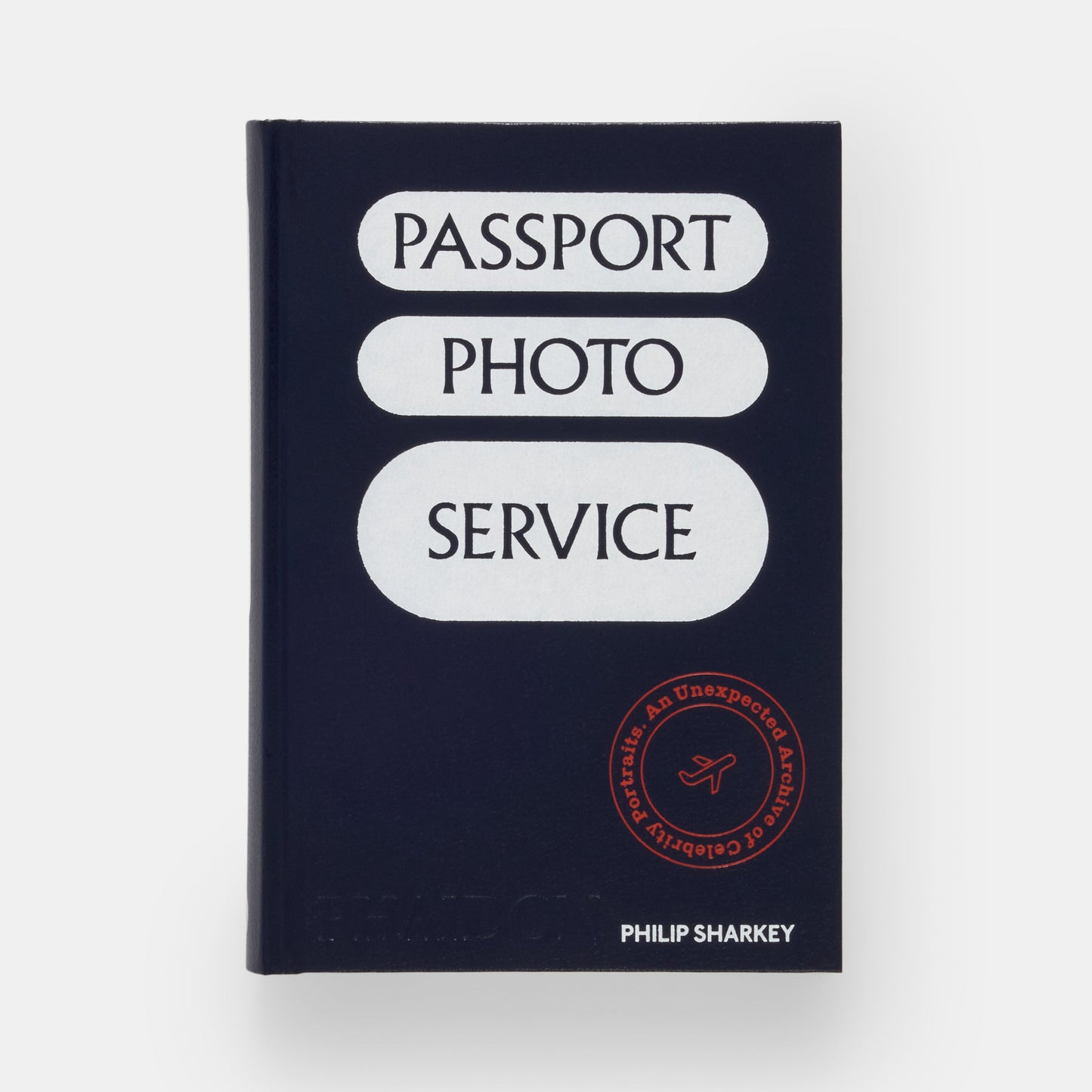 Servicio de Fotos de Pasaporte: Un Archivo Inesperado de Retratos de Celebridades