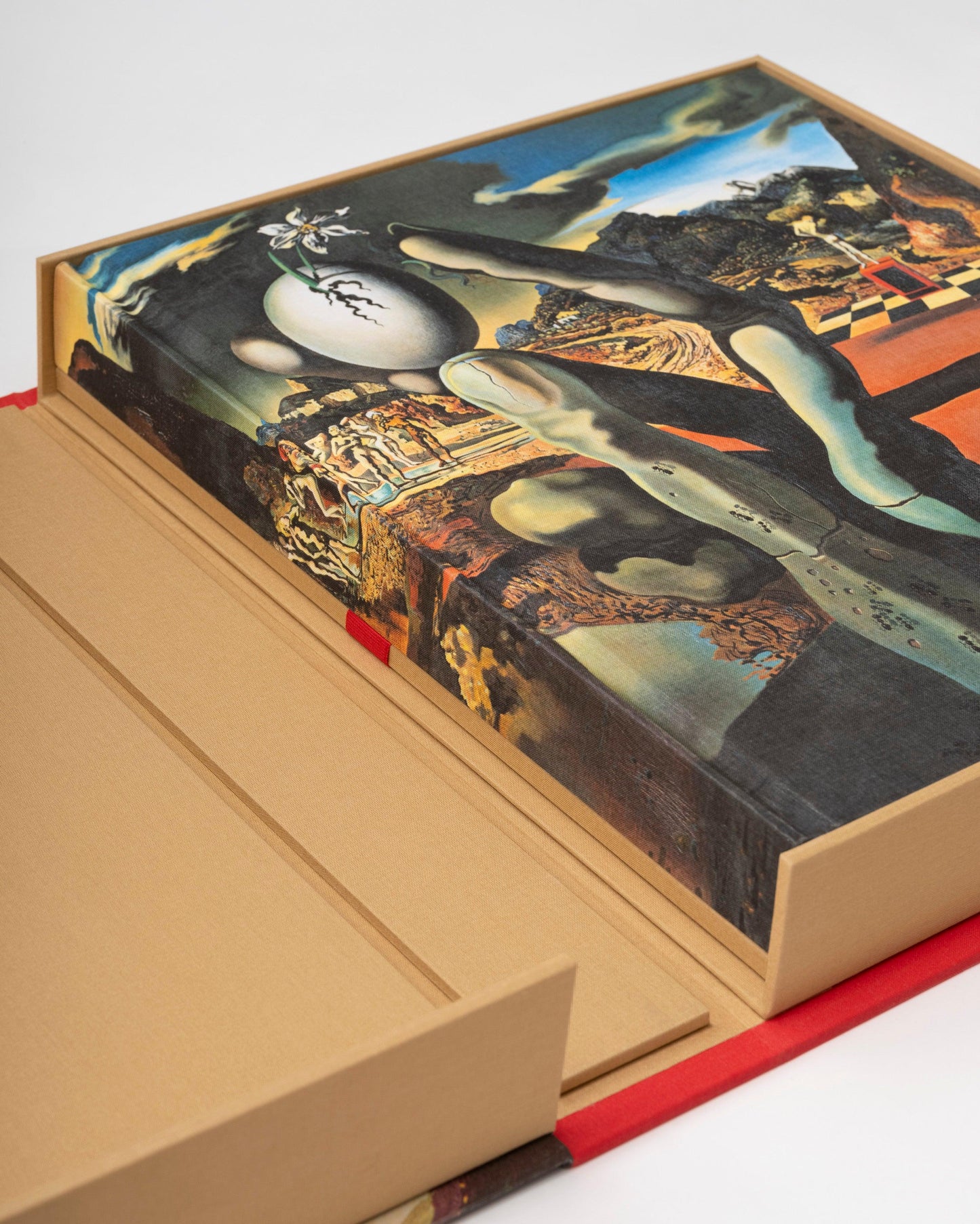 SALVADOR DALÍ: LA COLECCIÓN IMPOSIBLE